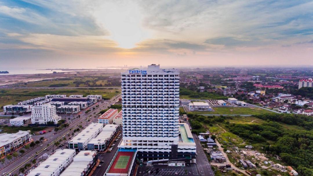 Avisa At The Wave Hotell Malacca Exteriör bild